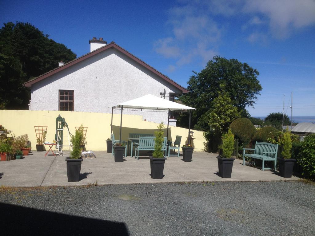 Admiralty House Bed & Breakfast Moville Exterior photo