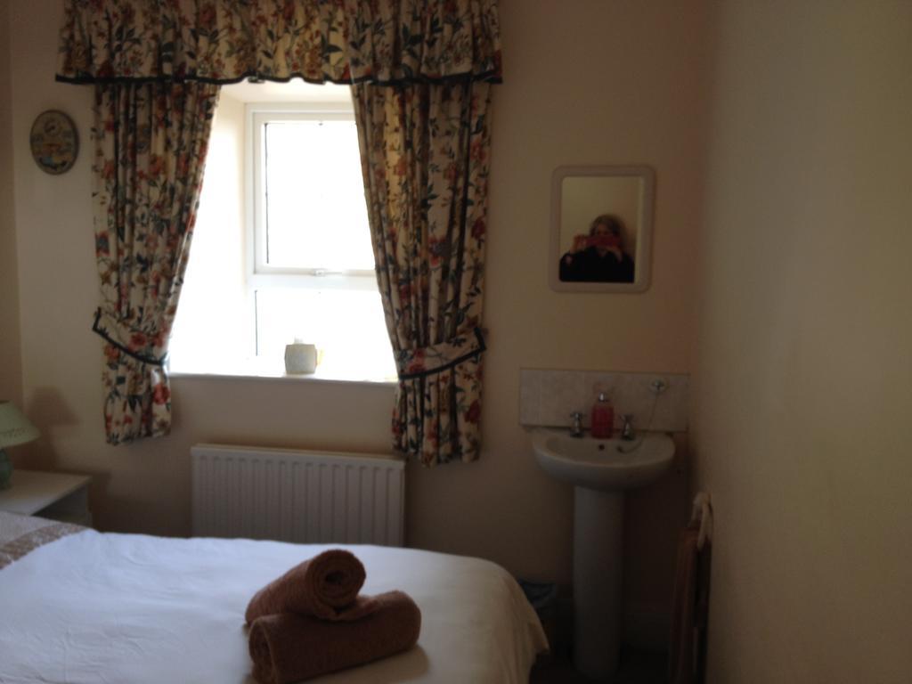 Admiralty House Bed & Breakfast Moville Room photo